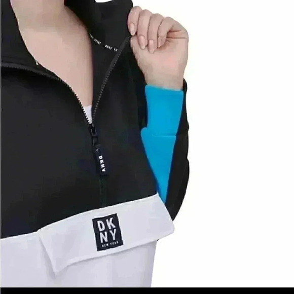 BRAND NEW DKNY SPORT WOMENS 1/2 ZIP PULLOVER - Picture 5 of 9